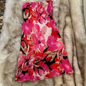 Banana Republic, silk, size 6, strapless dress. Side zip. Pink floral.
